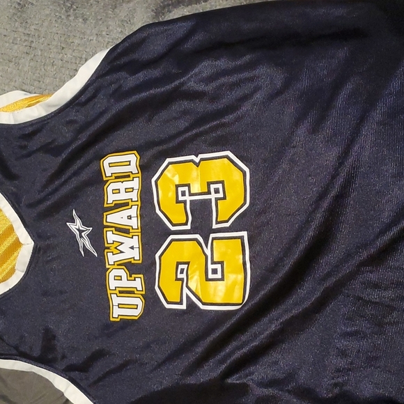 Upward Adult Large Reversible Basketball 🏀 Jersey - Picture 5 of 11